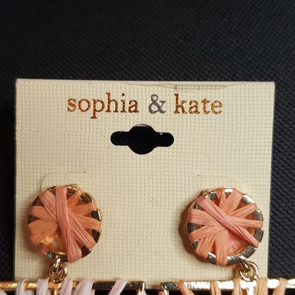 Sophia and Kate pink rectangle earrings - Picture 3 of 3